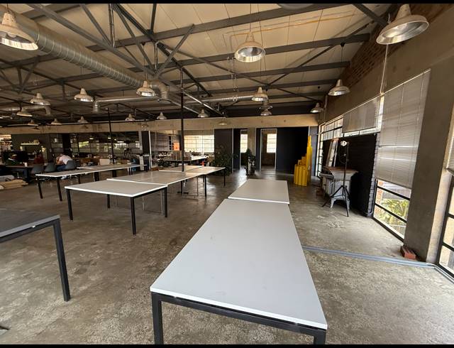 531M² OFFICE TO LET IN MILPARK